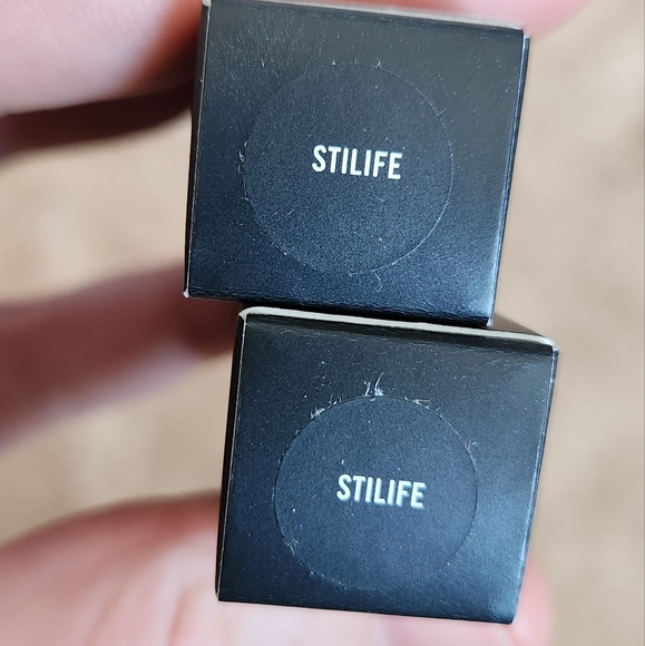 Brand new, still sealed MAC Paint in Stilife pink 6.5g - Picture 2 of 4